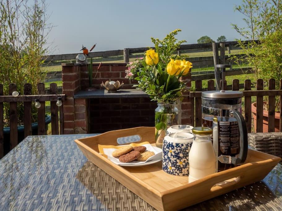 Puck'S Retreat Bed & Breakfast Tredington Exterior photo